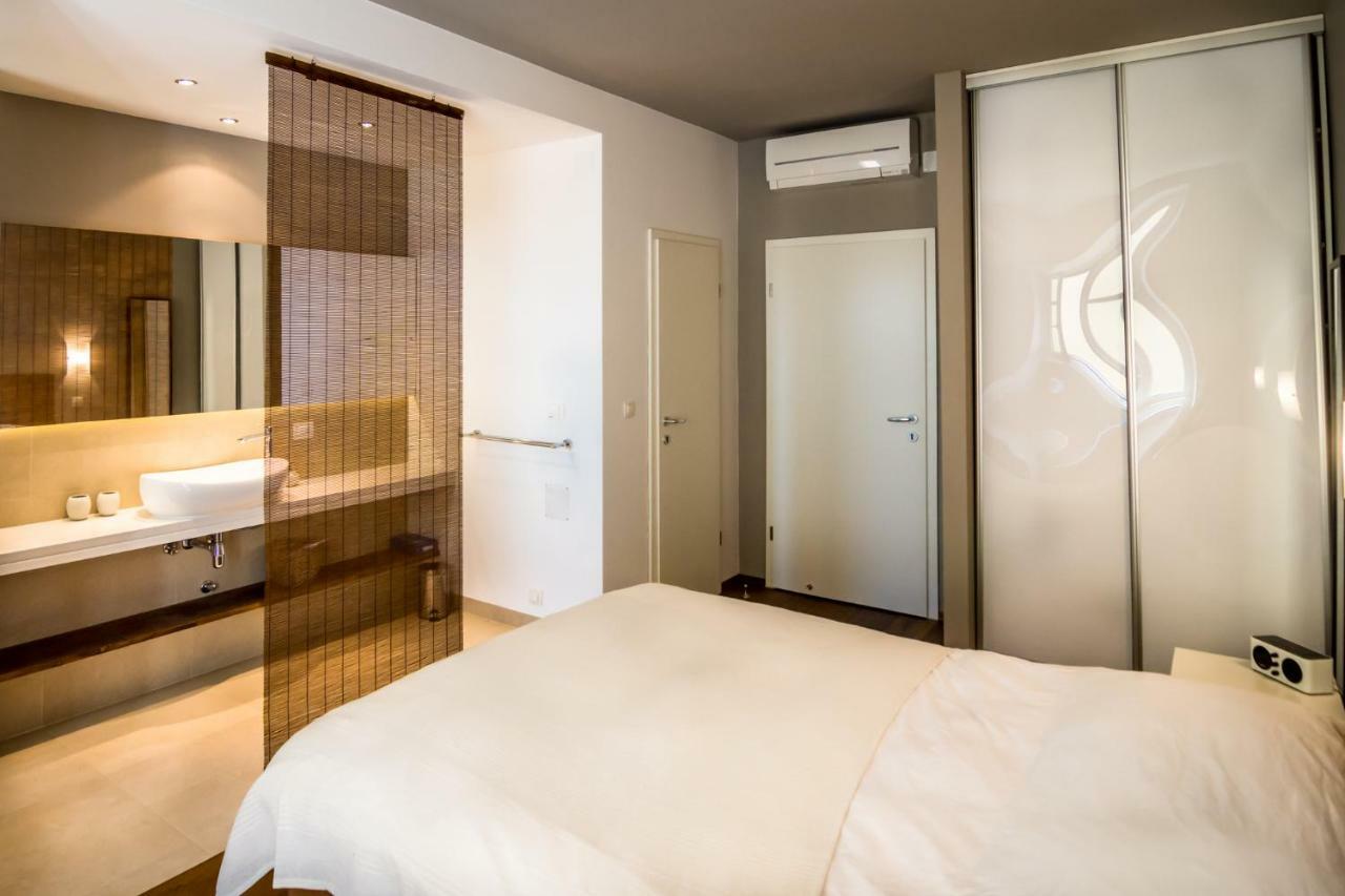 Apartment Festina Lente 로비니 외부 사진