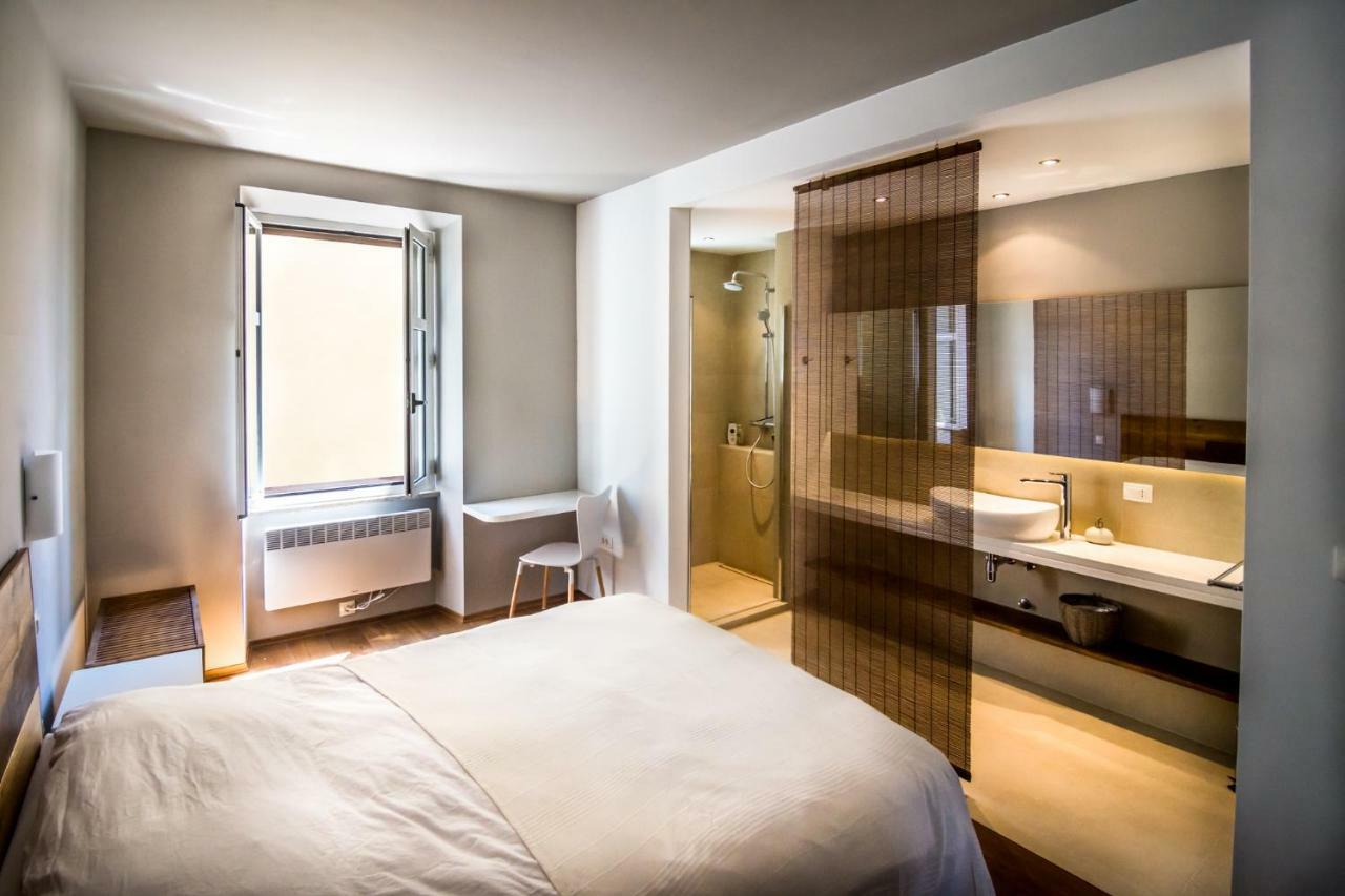 Apartment Festina Lente 로비니 외부 사진